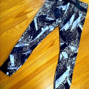 Rare Lululemon 7/8 Python & Mesh Yoga Legging Pant